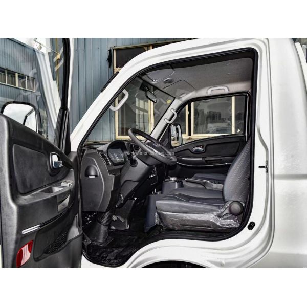 Geely Fengrui F3E 4x4 Mini Trucks with 55.7kWh Battery Capacity and 1 Hour Charging Time