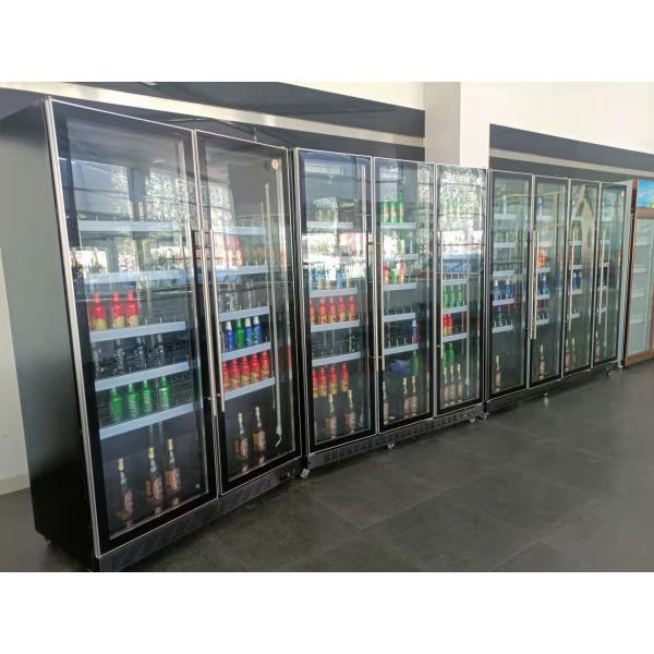 Three Door 1800L Beer Upright Glass Door Freezer Beverage