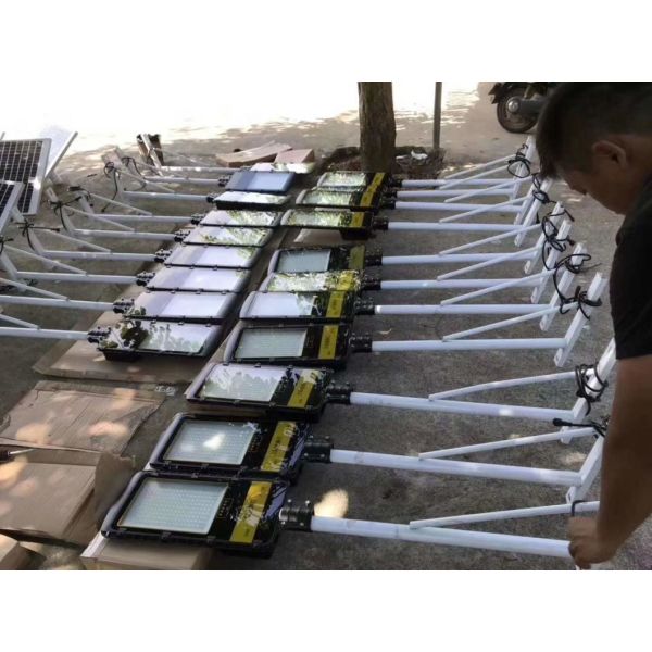 All In 2 Solar Street Lights 60W 80W Solar LED Road Lights Semi Solar Street Light