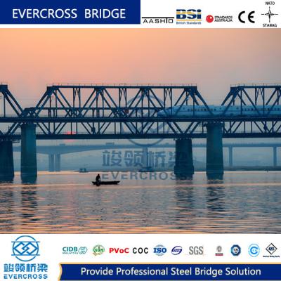 Prefabricated Steel Truss Pedestrian Bridge With Painted Surface Composite Deck