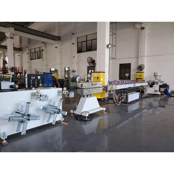 Машина штранг-прессования трубы водопотребления для орошения ПВК гибкая, аграрный полив, сертификат КЭ