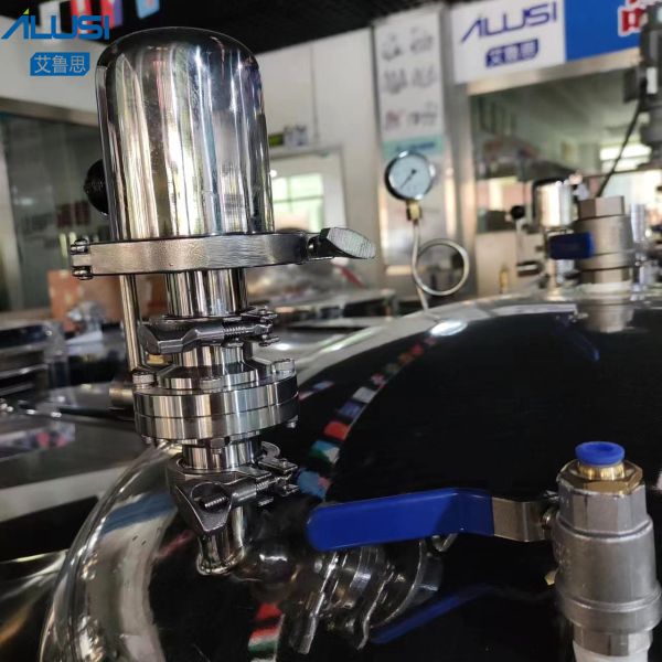 Le mobile sanitaire d'acier inoxydable de la cuve de stockage 304 chimiques verticaux a scellé