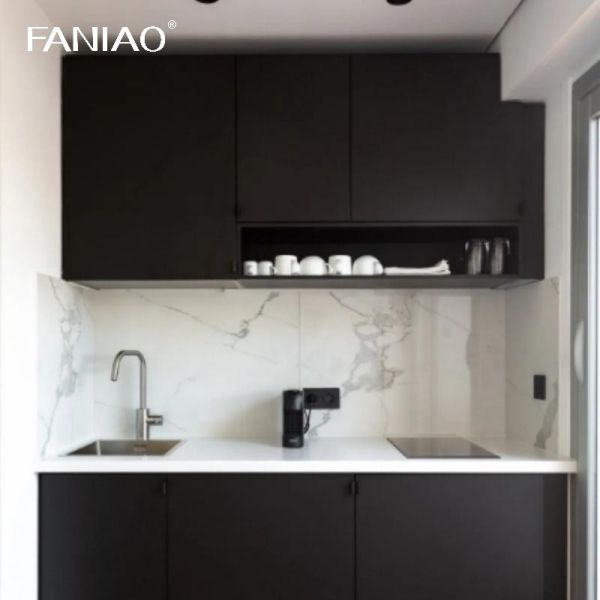 Простой функциональный кухонный шкаф мини-кухня для проекта квартиры