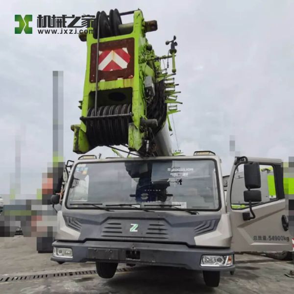 95ton Used Zoomlion Truck Crane Zoomlion ZTC950V Second Hand Truck Mobile Crane