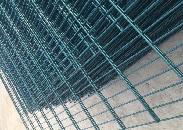 Powder Coated Welded Wire Mesh Security Fence