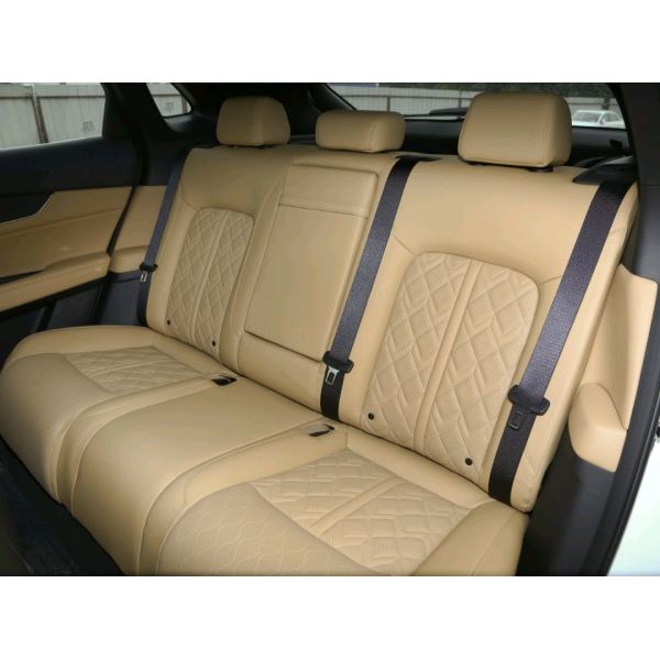 Changan Unik 2021 2.0T Zhuoyue Version Среднеразмерный внедорожник с турбонаддувом 8 Geart MT&AT