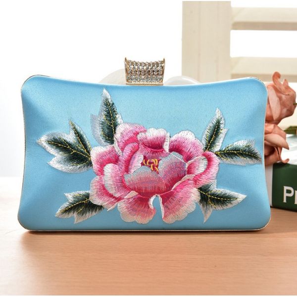 European and American vintage evening bags embroidered clutch bride