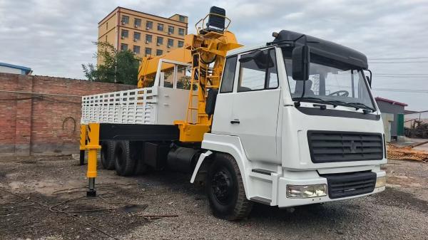 used 6*4 12 tons mounted crane for sale