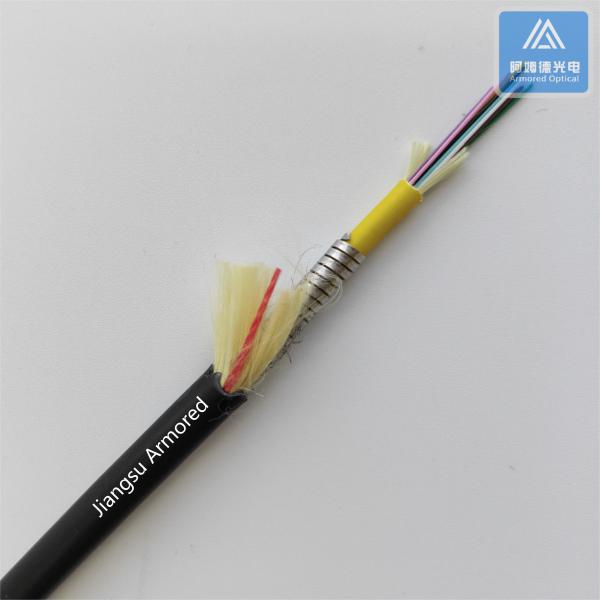 12 cœurs câble en fibre blindée en spirale à mode unique 7.5 mm TPU noir Résistant aux rongeurs FTTH Micro câble blindé