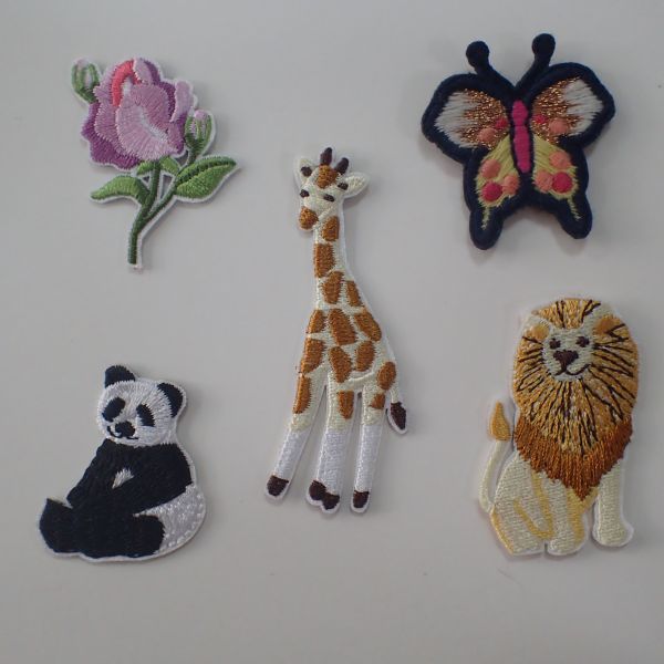 Wholesale 3D Embroidered Patches Sewing Badges Iron  Heat Press Stickers for Clothing
