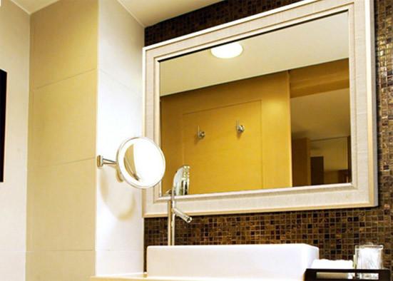 Beautiful Tinted Mirror Glass 2~6mm Thickness Beveled Glass Bathroom Mirrors