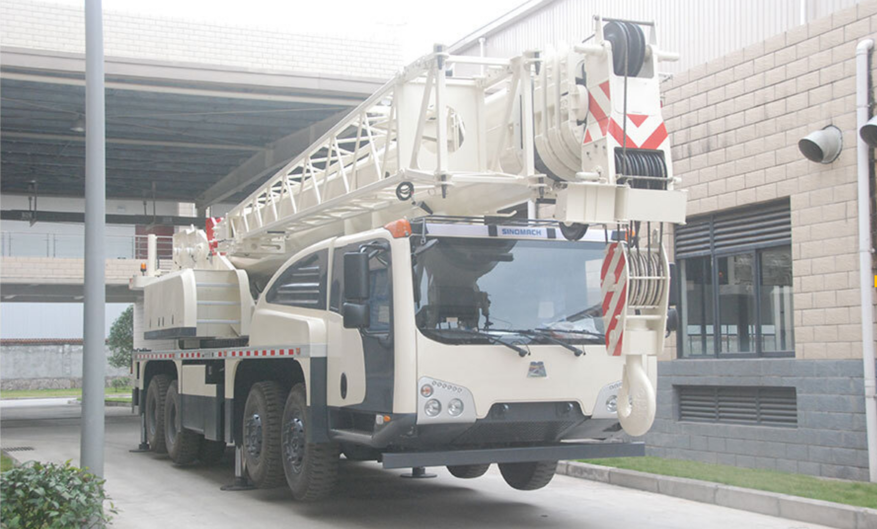 TTC055G-V Wheel Mounted Mobile Crane Max Lifting  55 Ton