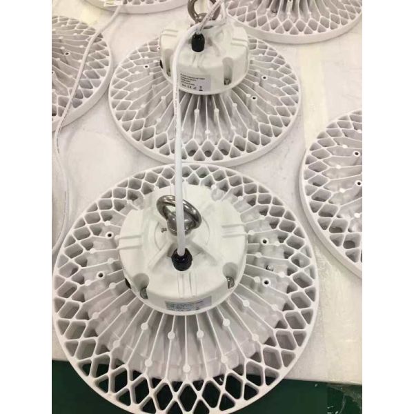 Sosen Driver Industrial LED High Bay Lighting 200W With 1300 Luminosity