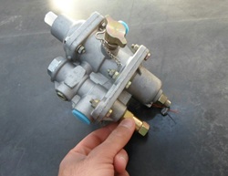 Combined Valve for FOTON LOVOL FL956