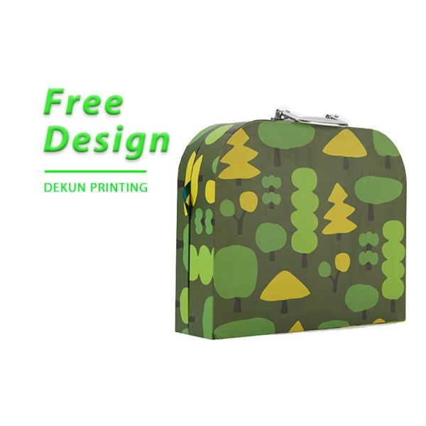 Настройка изысканные CMYK рожденные детские одежды носки набор в металлическом рукоятке подарочной коробки чемодан