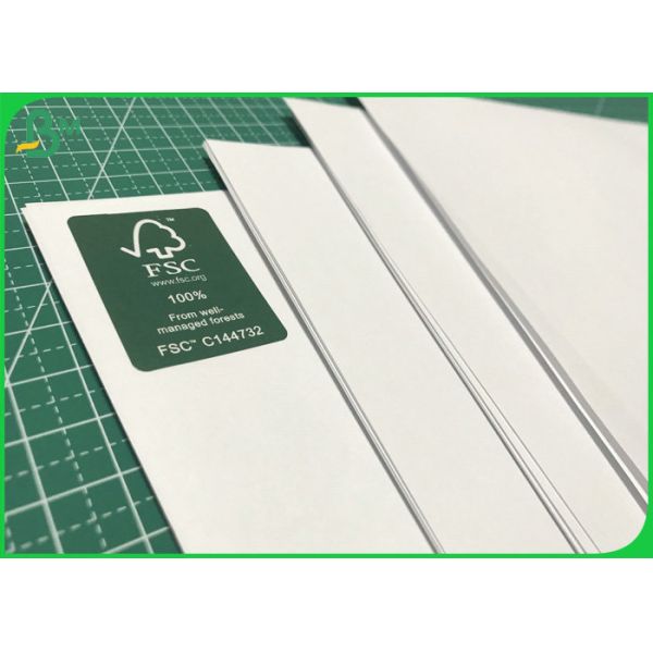 papel compensado de la pulpa de madera de 75gsm 80gsm 100gsm el 100% en el carrete para el uso del libro de escuela papel compensado de la pulpa de madera de 75gsm 80gsm 100gsm el 100% en el carrete para el uso del libro de escuela
