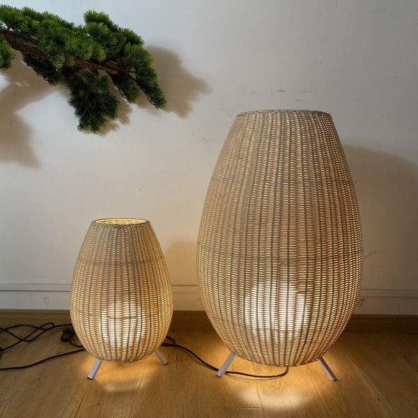 Customized Luxurious Rattan Floor Lamp , Indoor Creative Wicker Floor Light