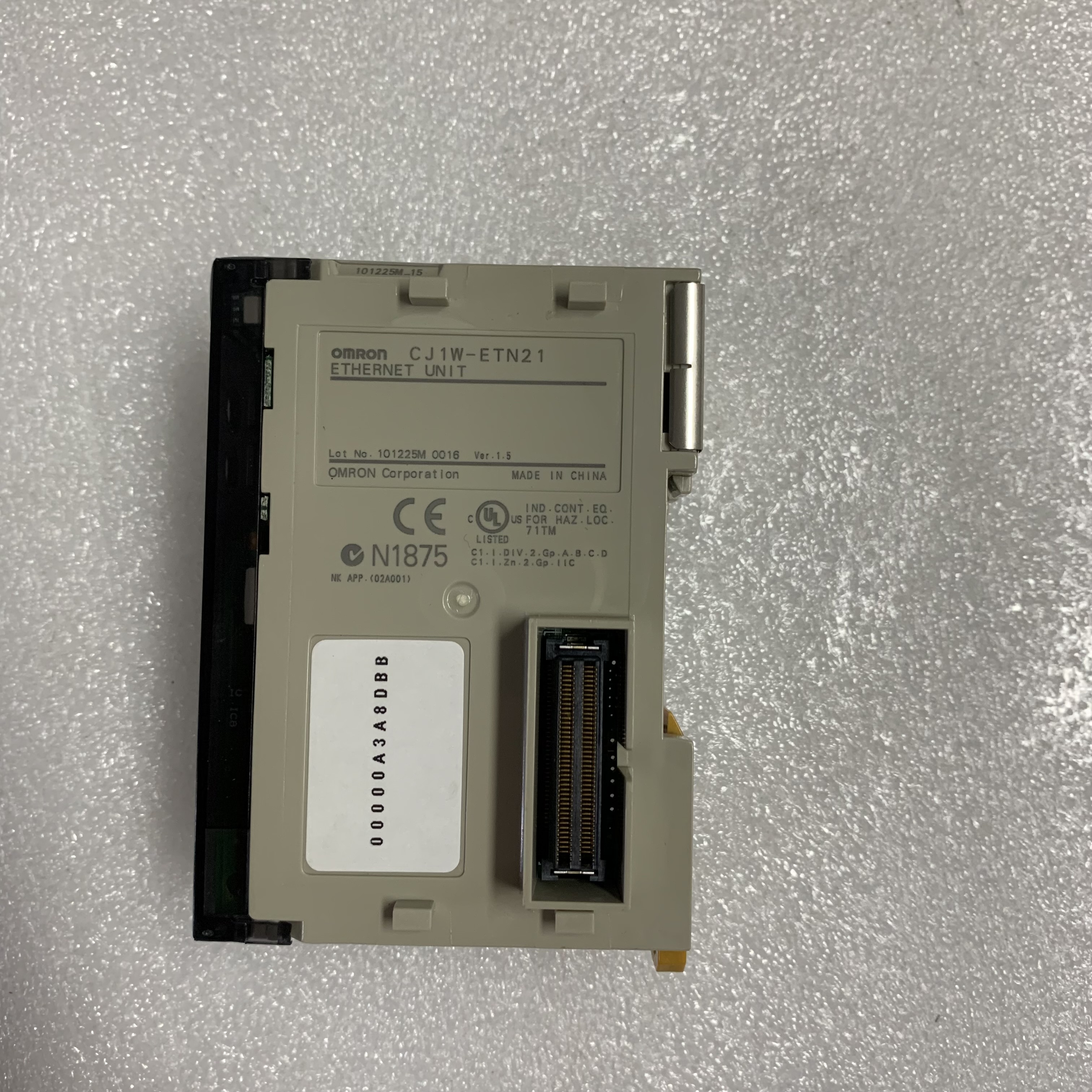 ТИП УСТАНОВКА ШКАФА 0/100BASE-TX ВХОДНОГО СИГНАЛА ЛОКАЛЬНЫХ СЕТЕЙ OMRON CJ1W-ETN21 НОВАЯ