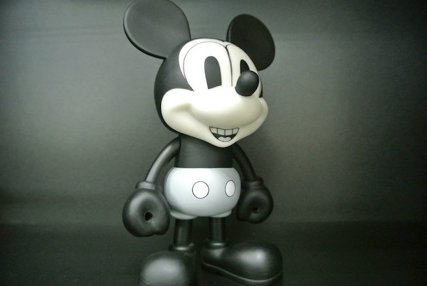 Black Color Mickey Mouse Figures , Collectible Vinyl Figures For Kids