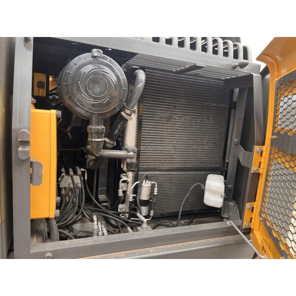 Used Excavator Volvo 140 Digging Machine Second Hand 14000KG 0.19m3 Bucket Capacity