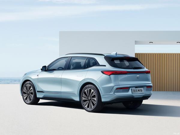 Electric Buick E5 Vehicle Pure SUV EV Car Long Range 620km