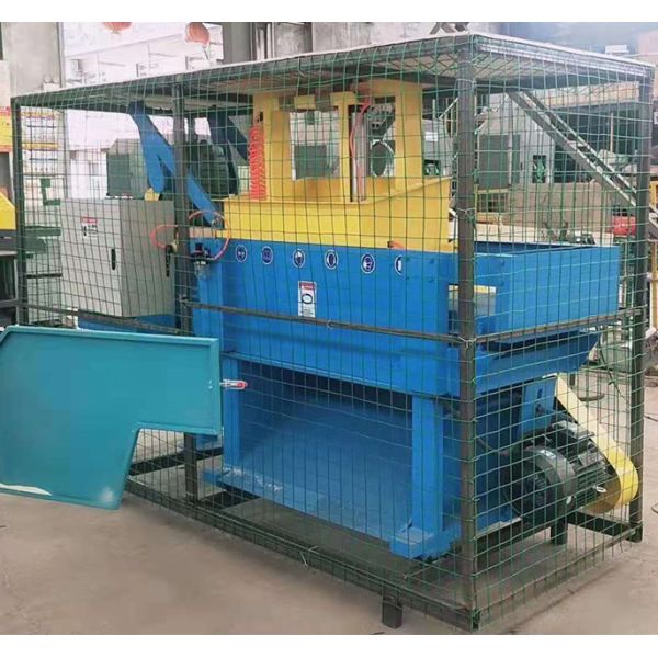 Машина для бритья древесины сосны постельных принадлежностей птицы цыпленка 500 до 1500кг в час