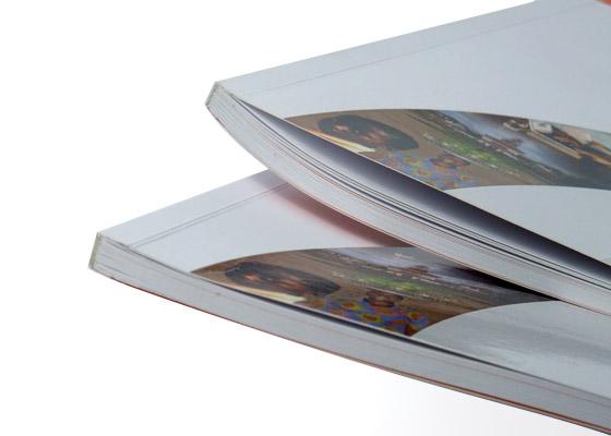 Digital la meilleur marché perfectionnent l'impression Softcover attachée de livre liant sur demande