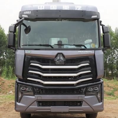 Trator de GNL de segunda mão Sinotruk HOWO MAX 6X4 460hp Com 2 mudanças para trás
