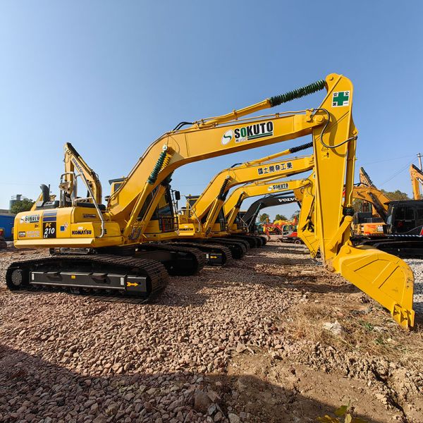 21 toneladas Mediano usado Komatsu PC210LC-8 Excavadora Rastreador hidráulico
