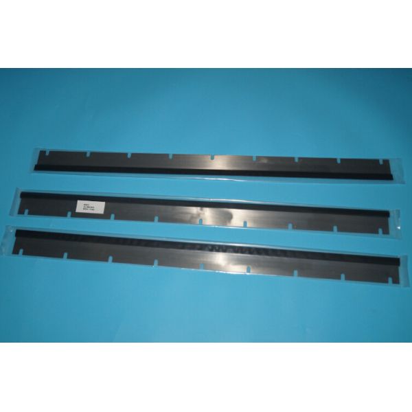 SM74 wash up blade,SM74 machine Rubber washup blade,good quality,9 slots, 822*57*0.5mm