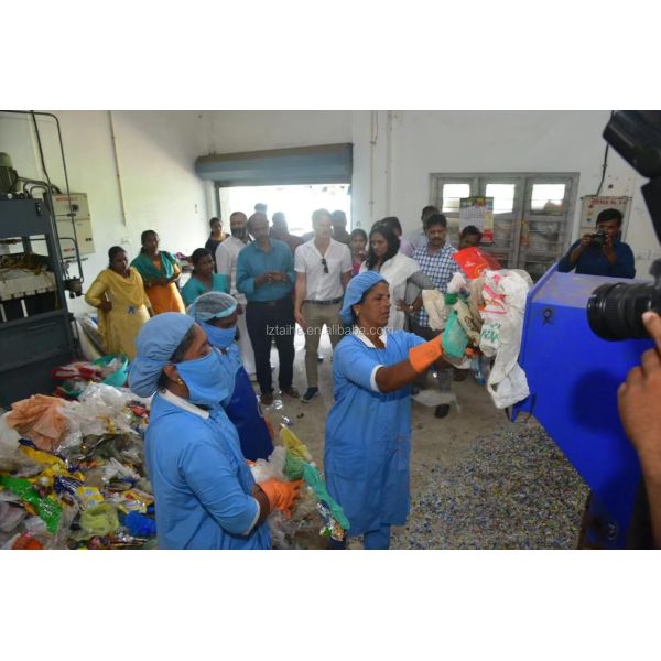 Пеленовая пленка ПП тканеная сумка дробилка Пластиковая дробилка стиральная машина для переработки пластика