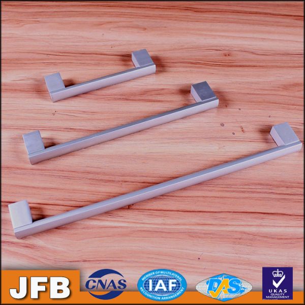 China factory wholesale chrome finish kitchen cabinet customized level fancy kitchen cabinet aluminum door handles