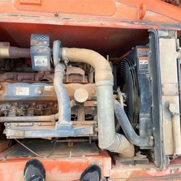 Excavateur Doosan DX150LC 2020 d'une capacité de 15 tonnes et du type moteur DB 58 T en provenance de Corée