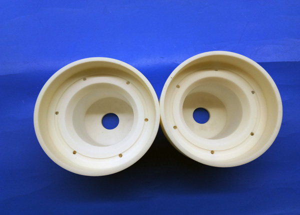 High Temperature And Voltage Alumina Ceramic Insulating Sleeve Insulator Bush 95% Al2O3