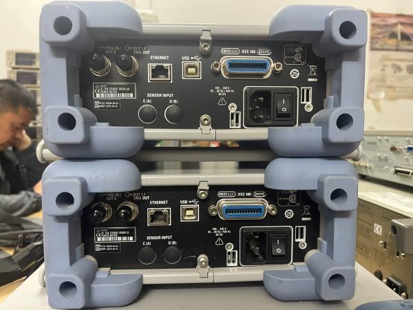 Used Rohde & Schwarz R&S NRP2  110 GHz EMC Test Equipment Multi Channel RF Power Meter