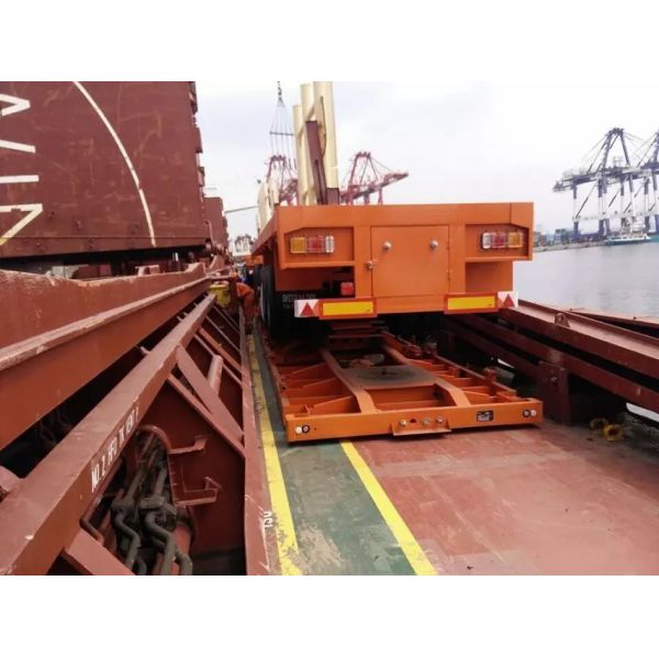 Suspensión mecánica/aire 3 Ejes Contenedor lateral cargador bajo vehículo largo semirremolque