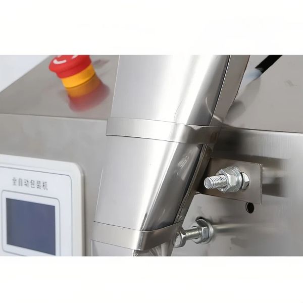32cm Film Width Liquid Packing Machine Precise Back Sealing Machine Efficient