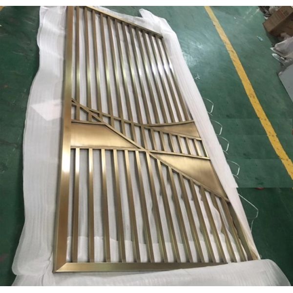 Передвижной лазер отрезал домашнюю декоративную панель гриля выставки рассекателей комнаты