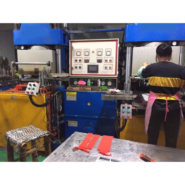 Durable Hard Rubber Dog Ball / Tough Dog Ball Dental Teething Healthy