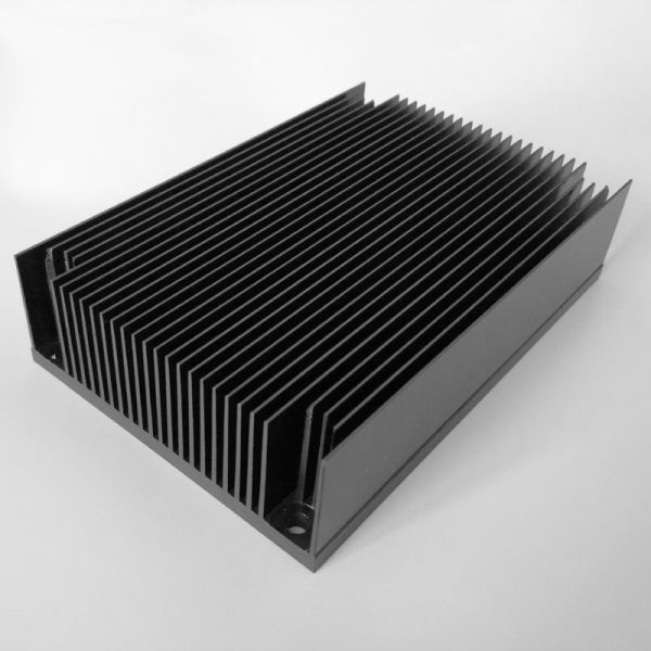 Black Anodized Aluminium Water Cooling Heatsink Profiles High Strength