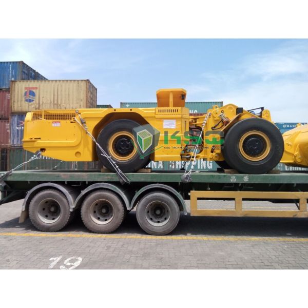 Orange / Yellow Load Haul Dump Machine For Underground Mining
