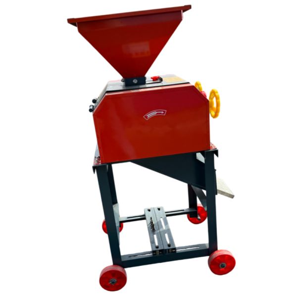 Rust Resistant Maize Grits Making Machine 500 - 800kg/h Iron Corn Grits Milling Machine