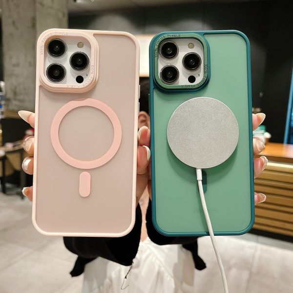 Military Grade Magnetic Phone Cover Anti Yellowing Shockproof For IPhone 16