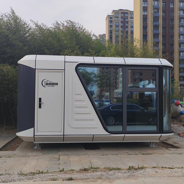 Maison Capsule Spatiale Personnalisable de Grade 10 Résistance au Vent, Excellente Adaptabilité et Conception Économe en Énergie