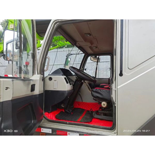 Excellent Performance Used Zoomlion 30 Ton Crane and Ready for 0-2000 Working Hours