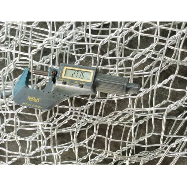 Hexagonal 80x100mm Metal Gabion Baskets Double Twisted Woven Galfan Coated 2x1x1m