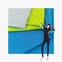 Résistance à la couleur 3.5-4.0 Tissu élastique en nylon pour vêtements de sport élastiques à 4 côtés