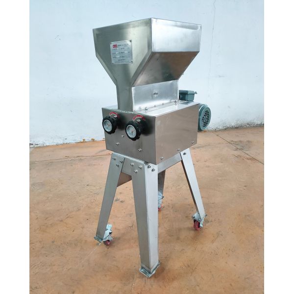 50-150kg/h Мощность Молотная мельница из нержавеющей стали