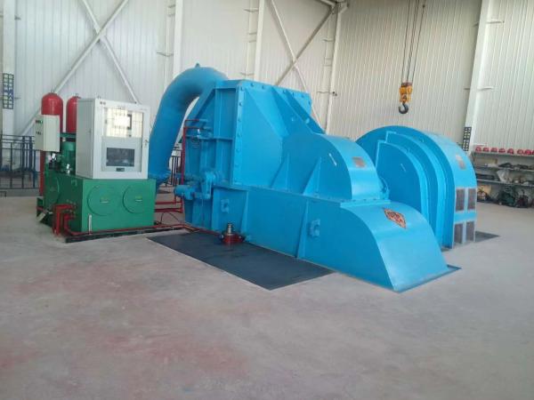 Turbine à eau à haute tête personnalisée, efficacité de 88 à 96% et performances optimales