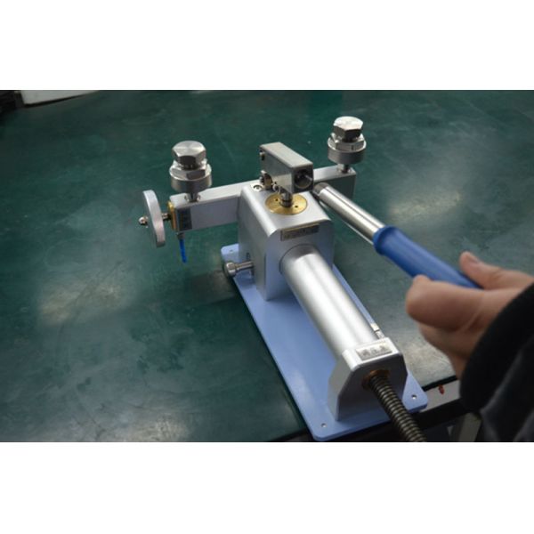 OEM Supported HX673A Manual Pneumatic Air Pressure Calibrator Pressure Range -0.95-60 bar